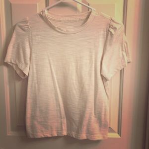 Aerie tee